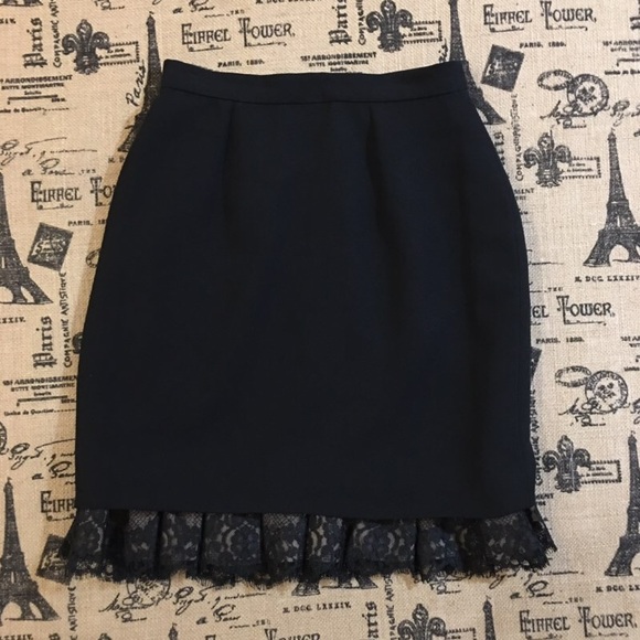 Dresses & Skirts - 4/$20 Black Lace Bottom Pencil Skirt Size 4